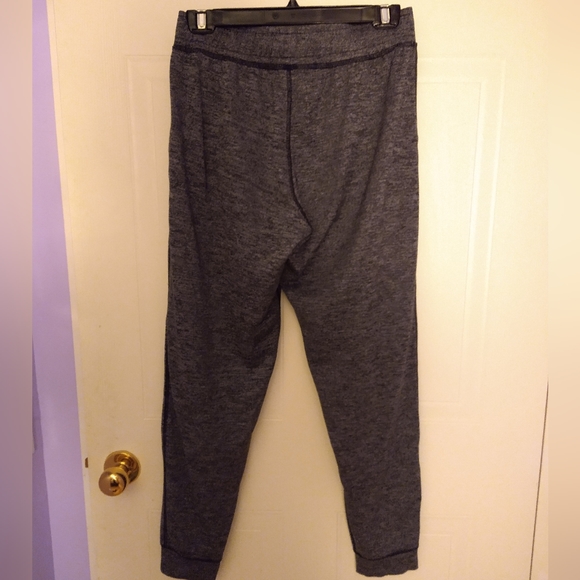 Under Armour charcoal salt and pepper sweat pants, size small - Picture 2 of 3